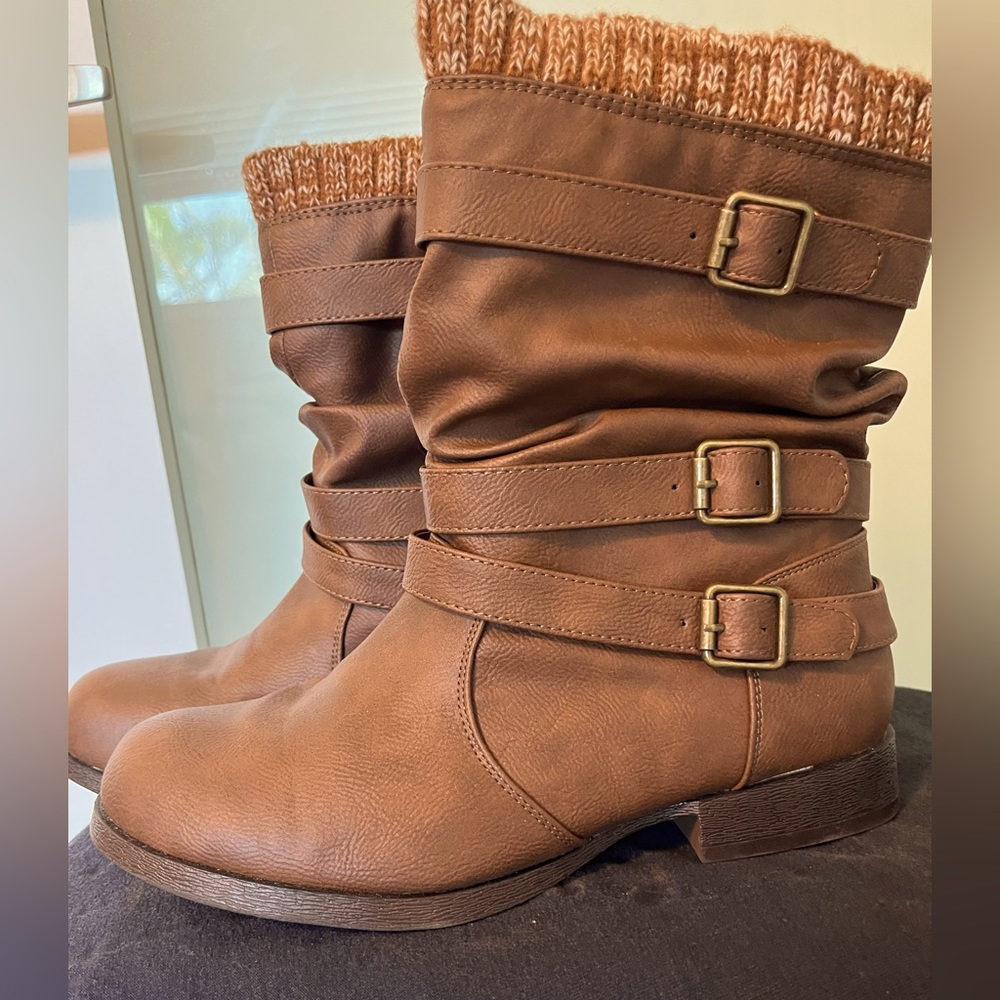 Justfab Slip-on Faux Leather Booties (Size 9)
